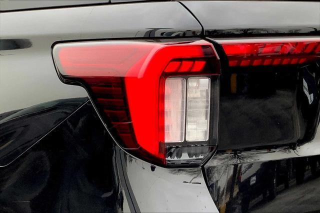 new 2025 Ford Explorer car, priced at $43,279