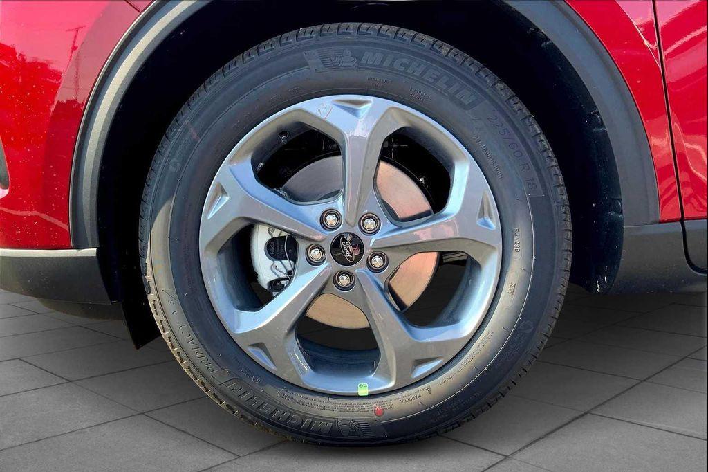 new 2025 Ford Escape car, priced at $33,690