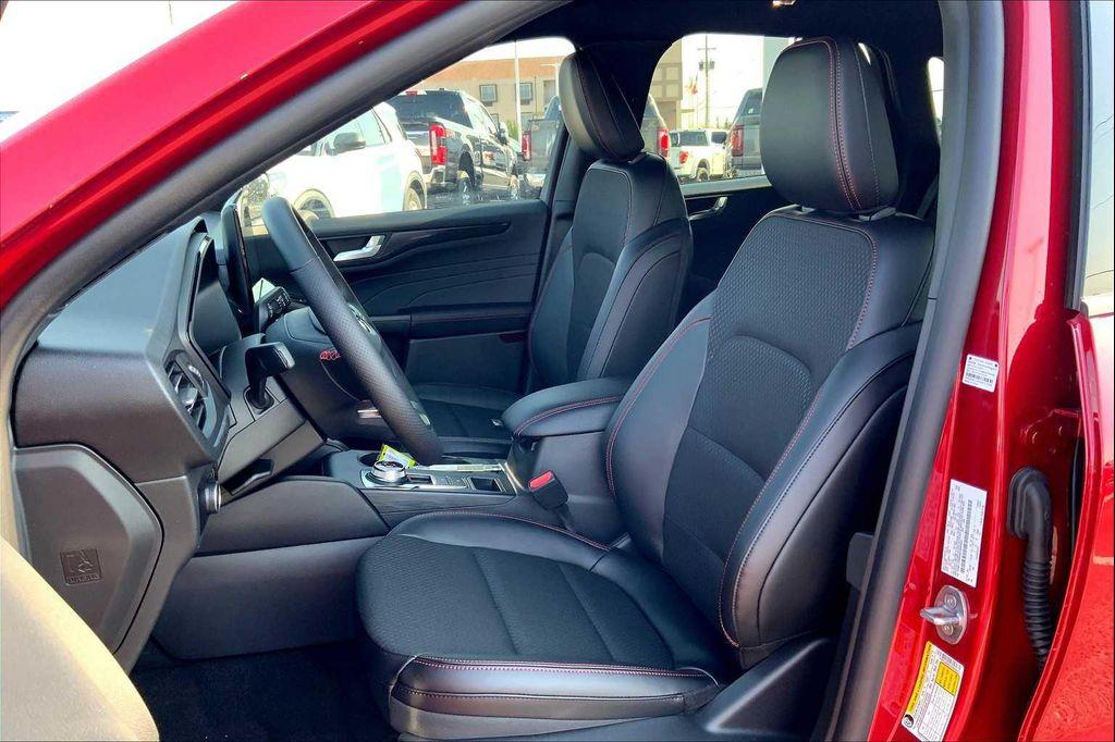new 2025 Ford Escape car, priced at $33,690