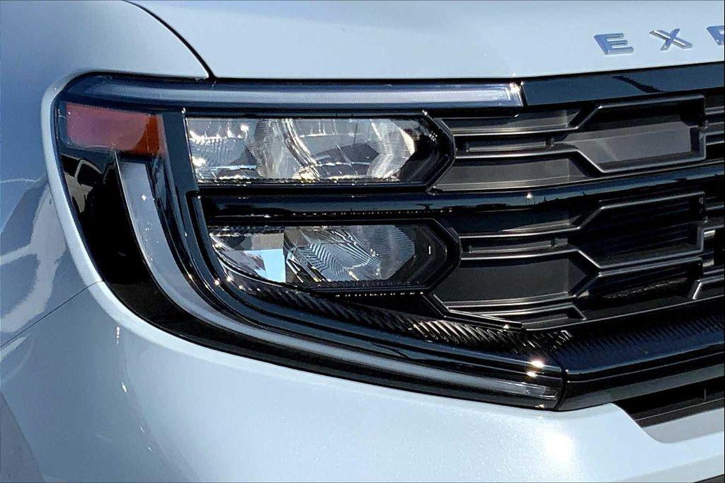 new 2025 Ford Expedition Max car, priced at $73,340