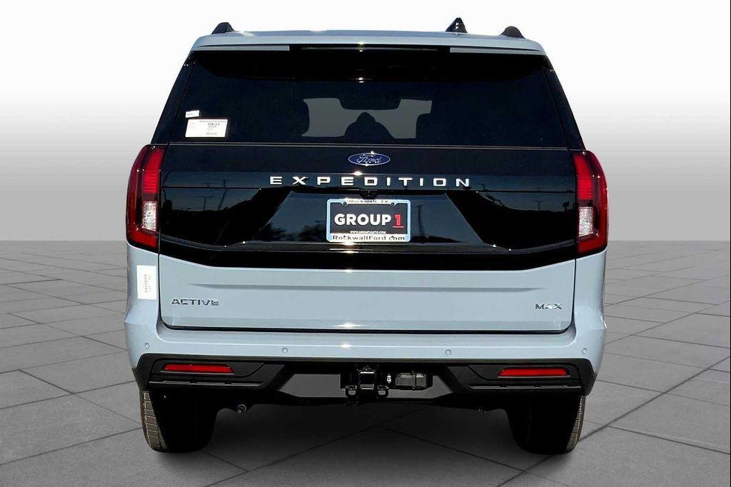 new 2025 Ford Expedition Max car, priced at $73,340
