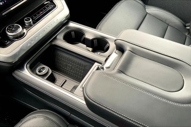 new 2025 Ford Expedition Max car, priced at $82,295