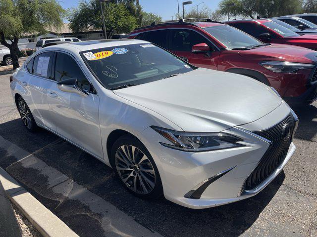 used 2019 Lexus ES 300h car, priced at $31,409