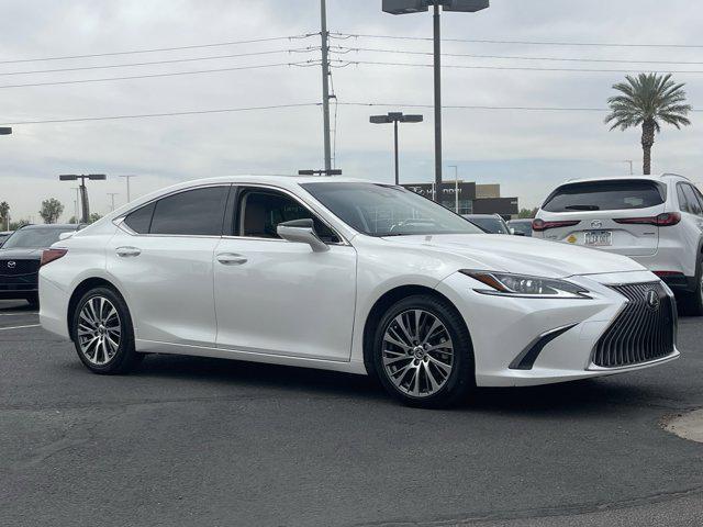 used 2019 Lexus ES 300h car, priced at $29,988
