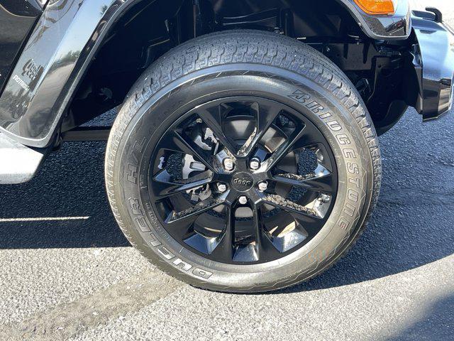 used 2022 Jeep Gladiator car, priced at $38,025