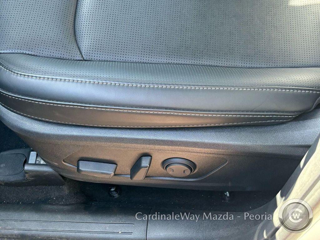 used 2025 Kia Sorento Plug-In Hybrid car