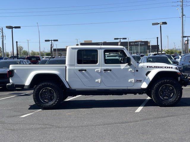 used 2021 Jeep Gladiator car, priced at $32,135