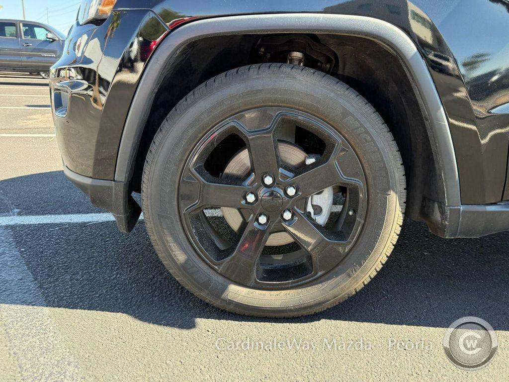 used 2019 Jeep Grand Cherokee car, priced at $18,272