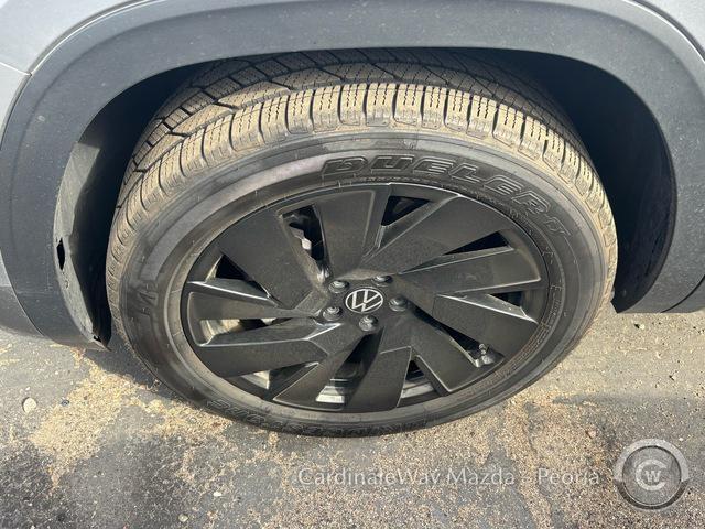 used 2024 Volkswagen Atlas Cross Sport car, priced at $30,113