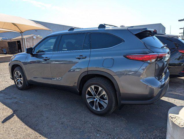 used 2021 Toyota Highlander car, priced at $27,849