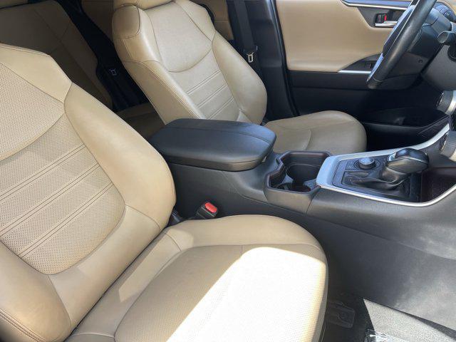 used 2019 Toyota RAV4 car, priced at $26,914