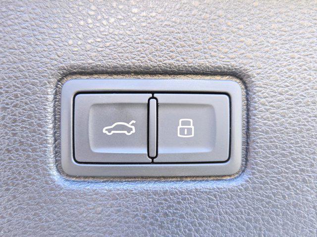 used 2022 Audi Q7 car, priced at $35,591