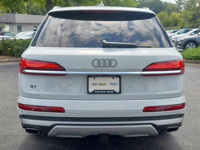 new 2025 Audi Q7 car, priced at $71,800