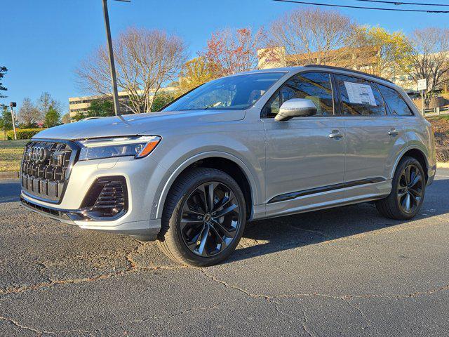 new 2025 Audi Q7 car, priced at $71,670