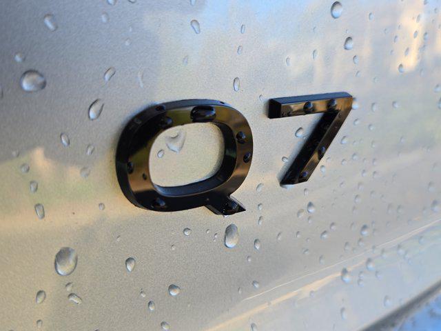 new 2025 Audi Q7 car, priced at $71,670