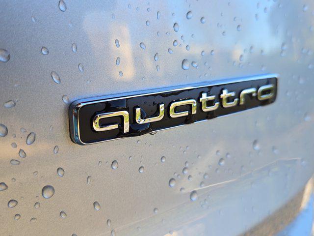new 2025 Audi Q7 car, priced at $71,670
