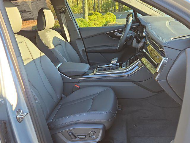 new 2025 Audi Q7 car, priced at $71,670