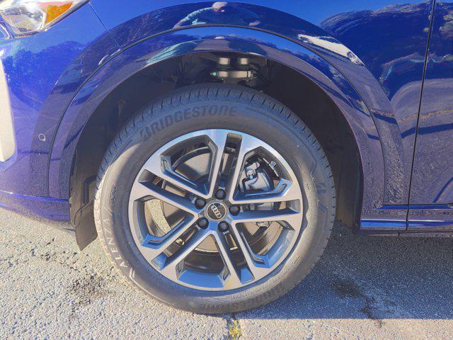 new 2025 Audi Q5 car, priced at $57,185