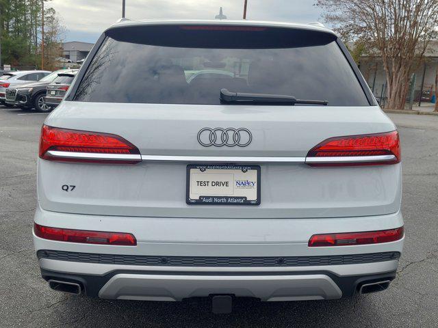 new 2025 Audi Q7 car, priced at $75,650