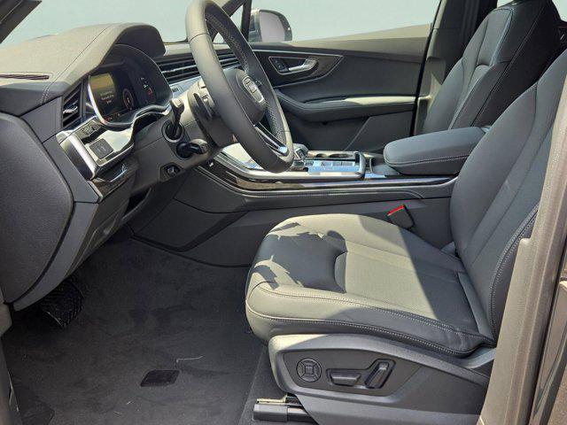 new 2025 Audi Q7 car, priced at $67,166