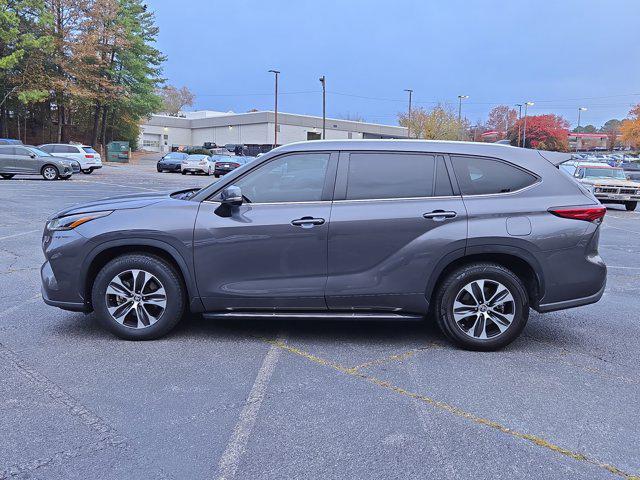 used 2023 Toyota Highlander Hybrid car, priced at $32,991