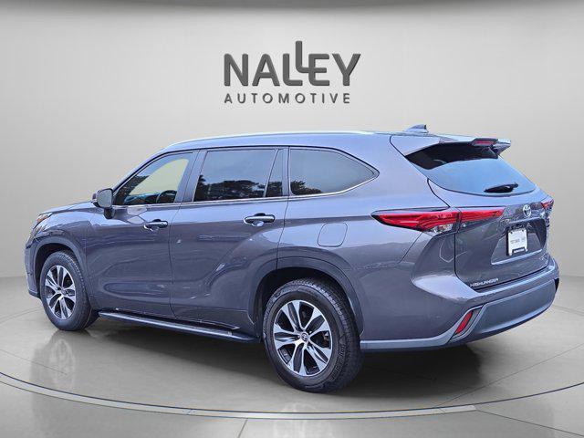 used 2023 Toyota Highlander Hybrid car, priced at $32,591