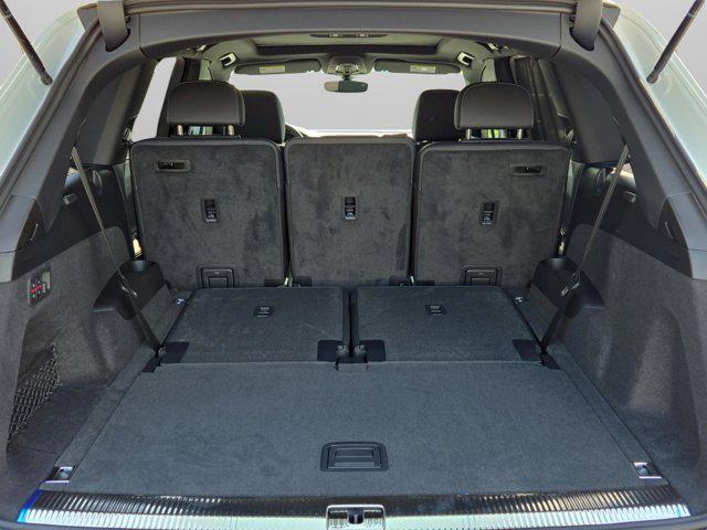 new 2025 Audi Q7 car, priced at $68,448