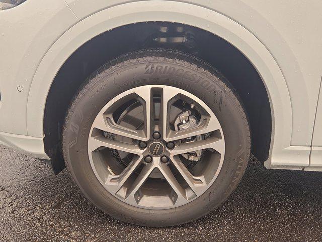 new 2025 Audi Q5 car, priced at $60,175