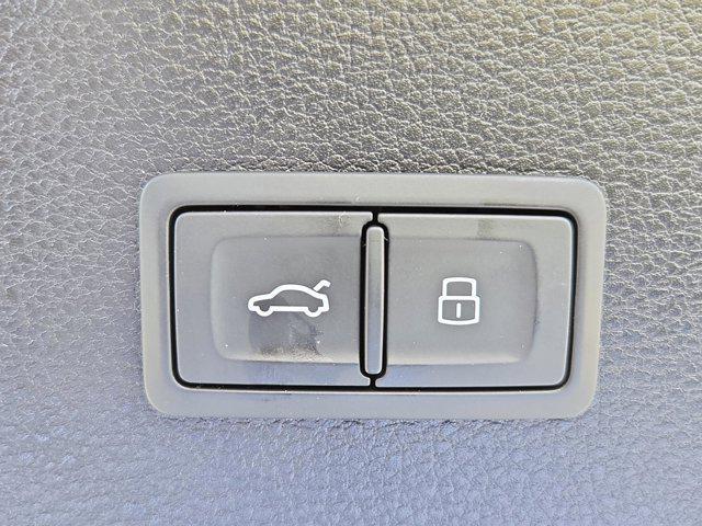 used 2025 Audi Q5 car