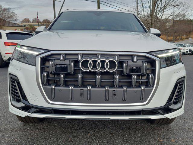 new 2025 Audi Q7 car, priced at $75,650