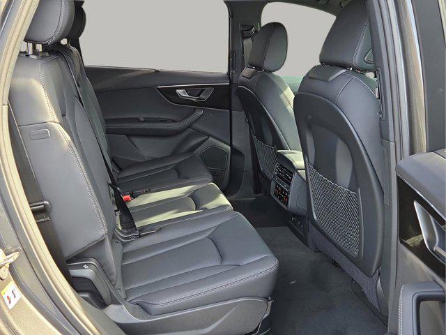 new 2025 Audi Q7 car, priced at $70,863