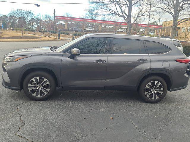 used 2021 Toyota Highlander car, priced at $32,991