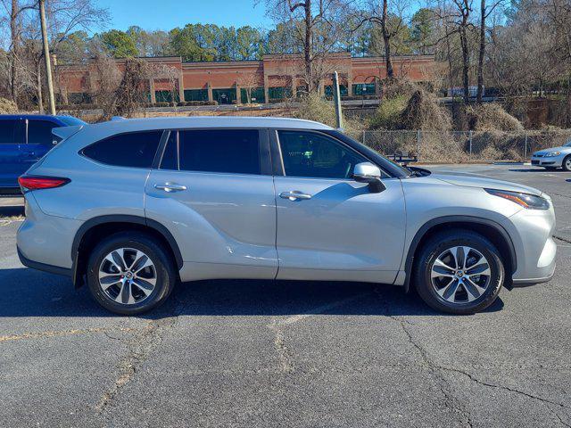 used 2023 Toyota Highlander car, priced at $37,991