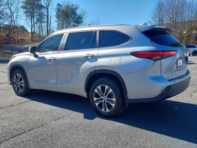 used 2023 Toyota Highlander car, priced at $37,991