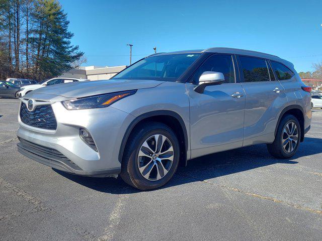 used 2023 Toyota Highlander car, priced at $37,991