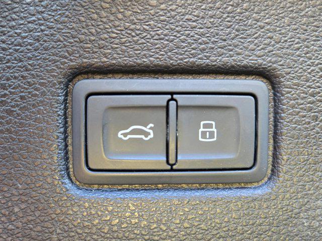 used 2023 Audi Q7 car, priced at $36,291