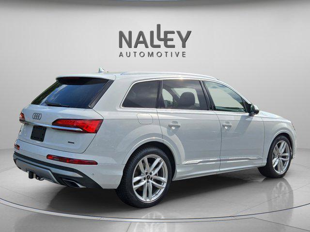 new 2025 Audi Q7 car, priced at $68,395