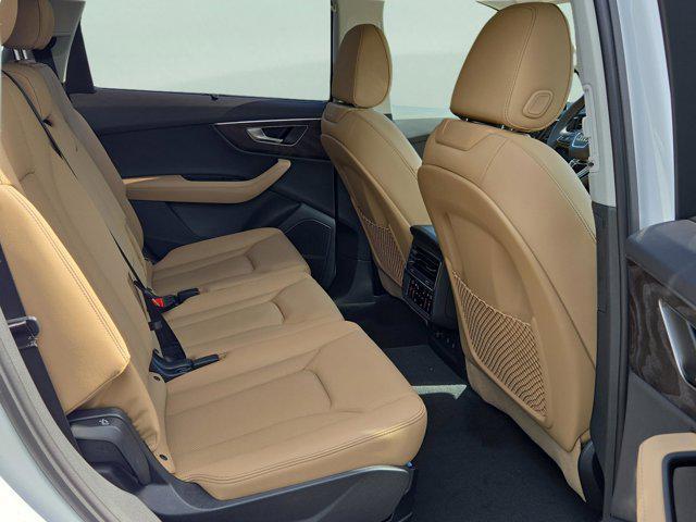 new 2025 Audi Q7 car, priced at $66,895