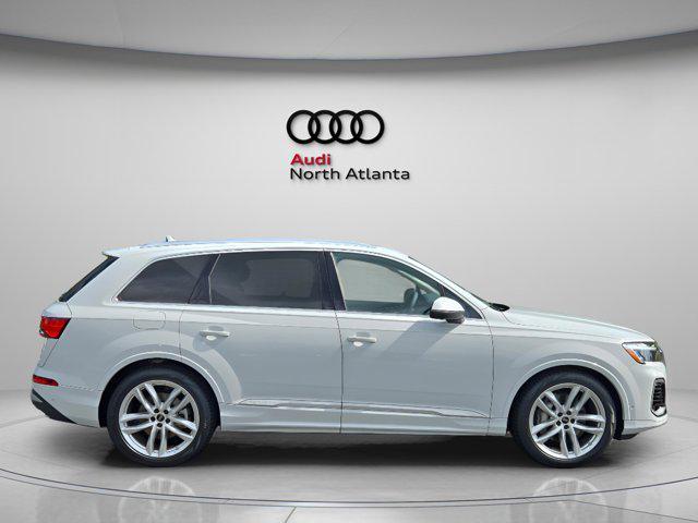 new 2025 Audi Q7 car, priced at $66,895