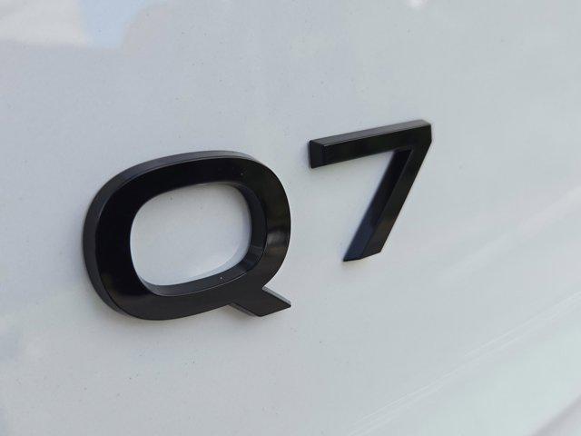 new 2025 Audi Q7 car, priced at $68,395