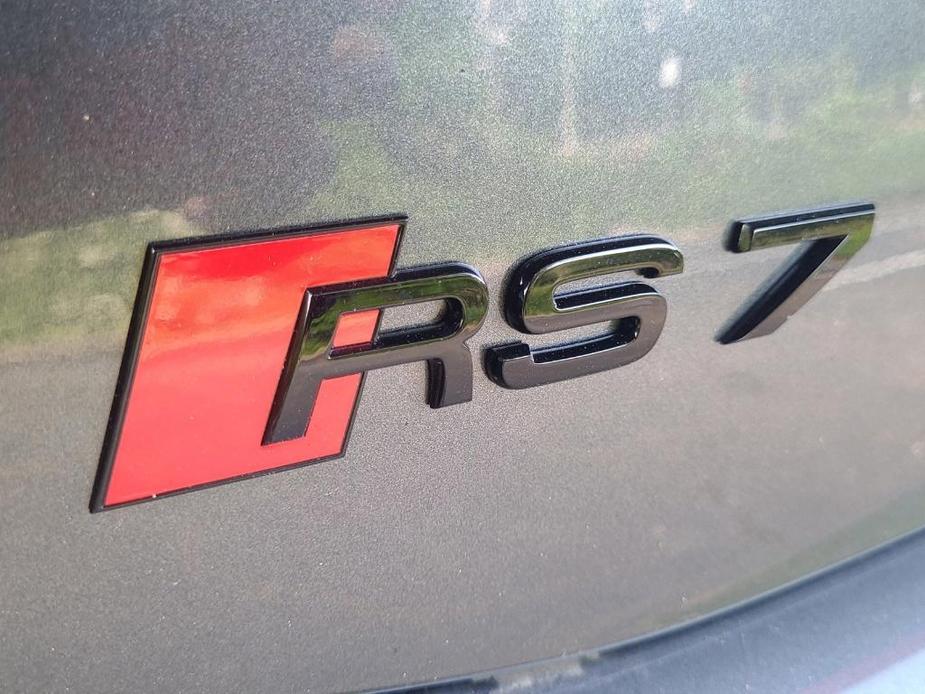 new 2024 Audi RS 7 car
