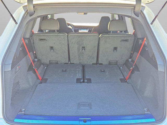 new 2026 Audi Q7 car