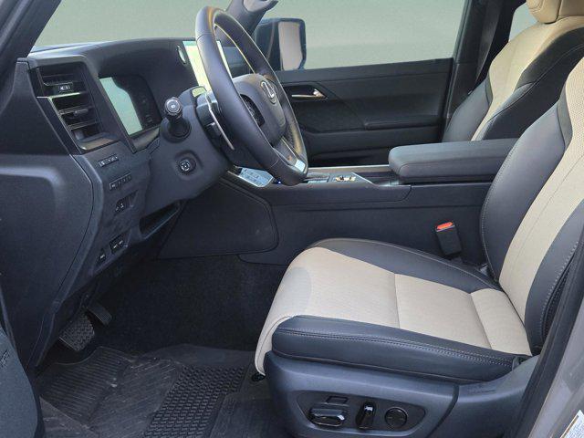 used 2025 Lexus GX 550 car, priced at $91,991