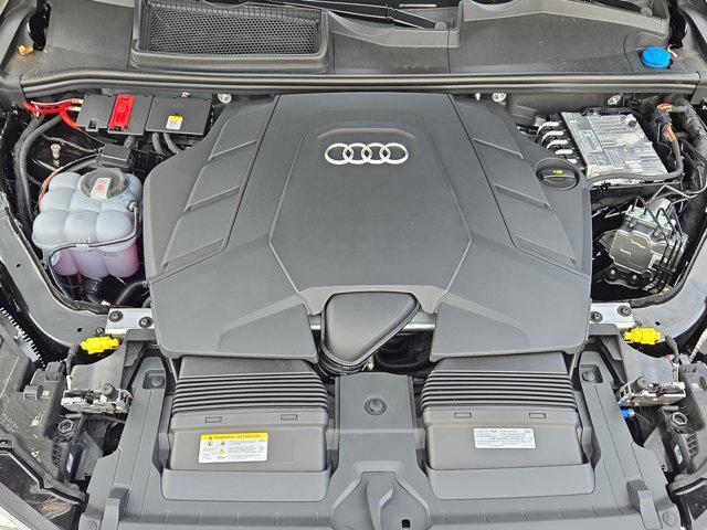 new 2025 Audi Q7 car, priced at $67,726
