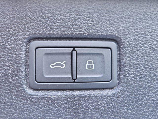 used 2025 Audi Q7 car, priced at $48,991