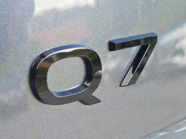 new 2025 Audi Q7 car, priced at $68,395