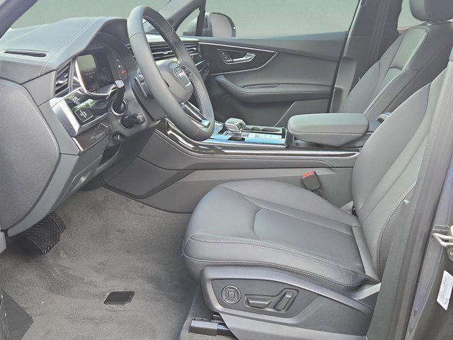 new 2025 Audi Q7 car, priced at $68,395