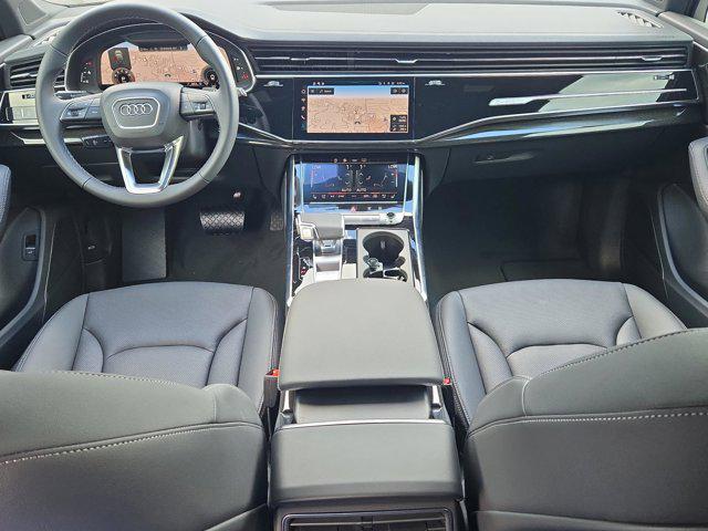 new 2025 Audi Q7 car, priced at $68,395