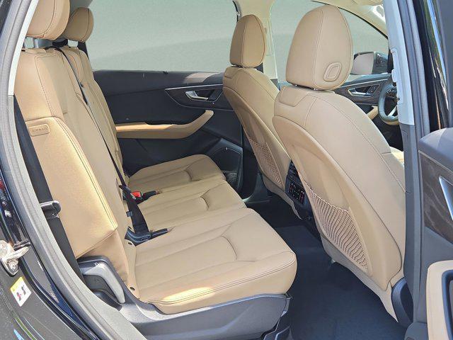 new 2025 Audi Q7 car, priced at $67,166