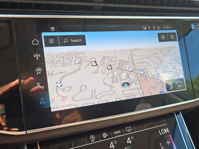 new 2025 Audi Q7 car, priced at $68,742